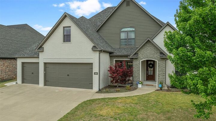 Property Photo: 609 Hendrix Street AR 72712