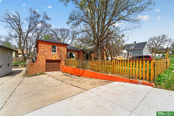 Property Photo:  6814 Maple Street  NE 68104 