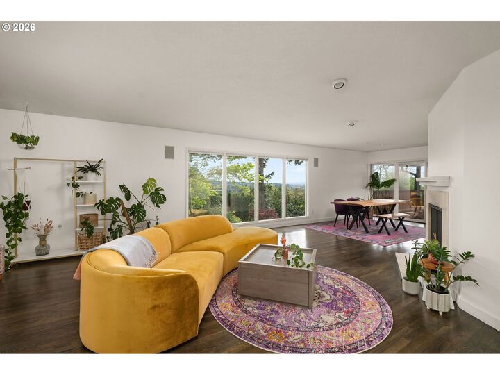 Property Photo:  3505 SW Dosch Rd  OR 97239 