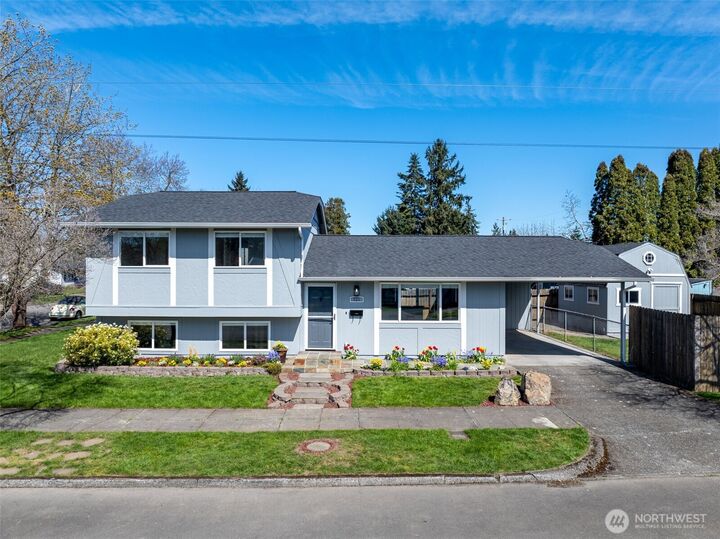 Property Photo:  721 W 4th Street  WA 98531 