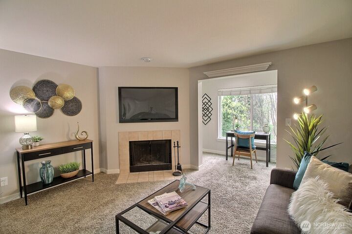 Property Photo:  975  Aberdeen Avenue NE L202  WA 98056 