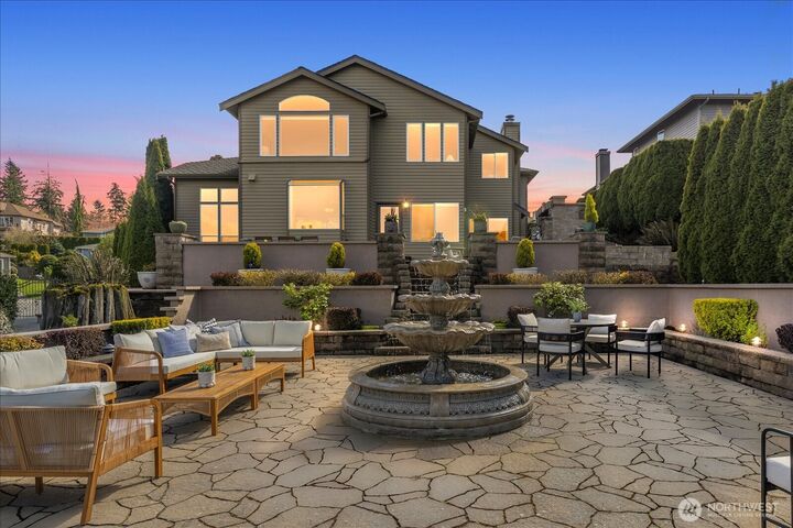 Property Photo:  2408  55th Street SW  WA 98203 