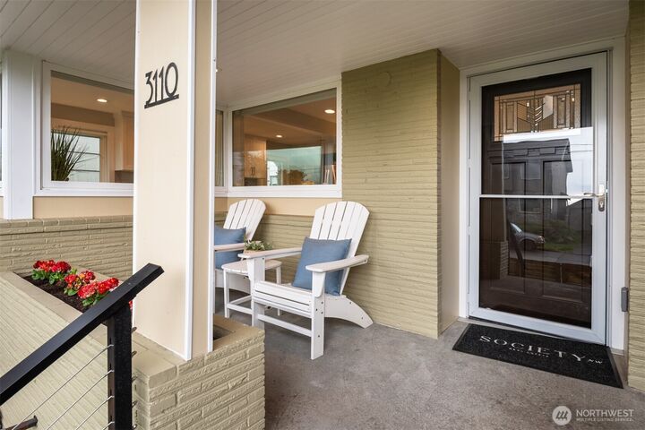 Property Photo:  3110  12th Avenue S  WA 98144 