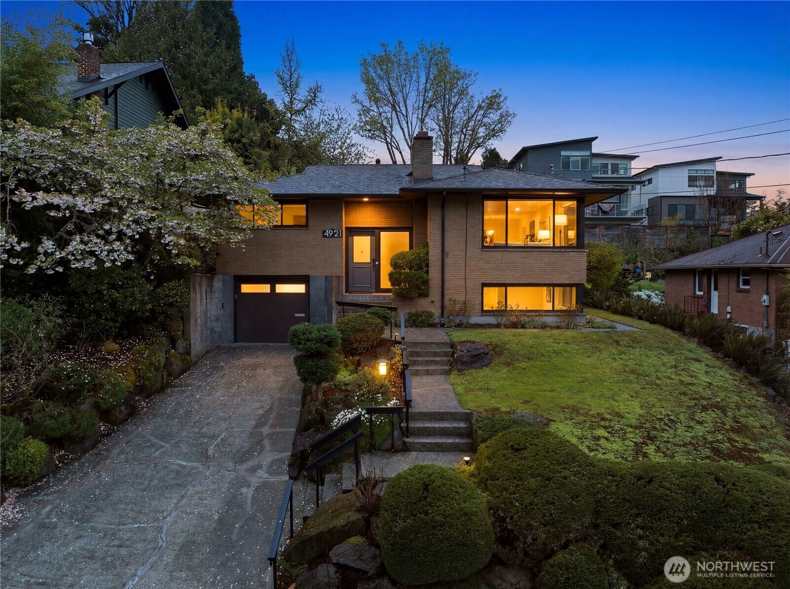 Property Photo:  4921  50th Avenue S  WA 98118 