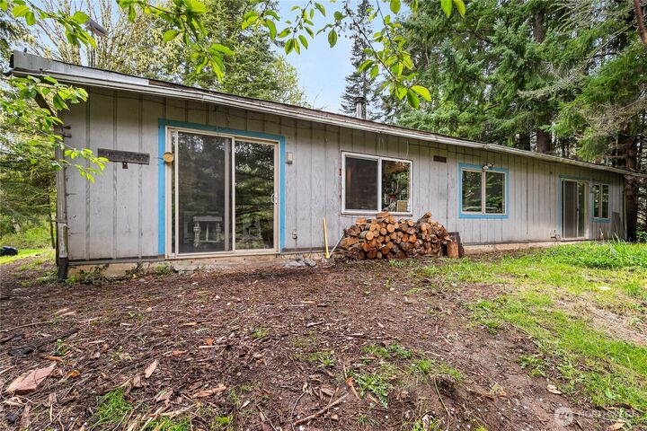 Property Photo:  6557  Malloy Road  WA 98248 