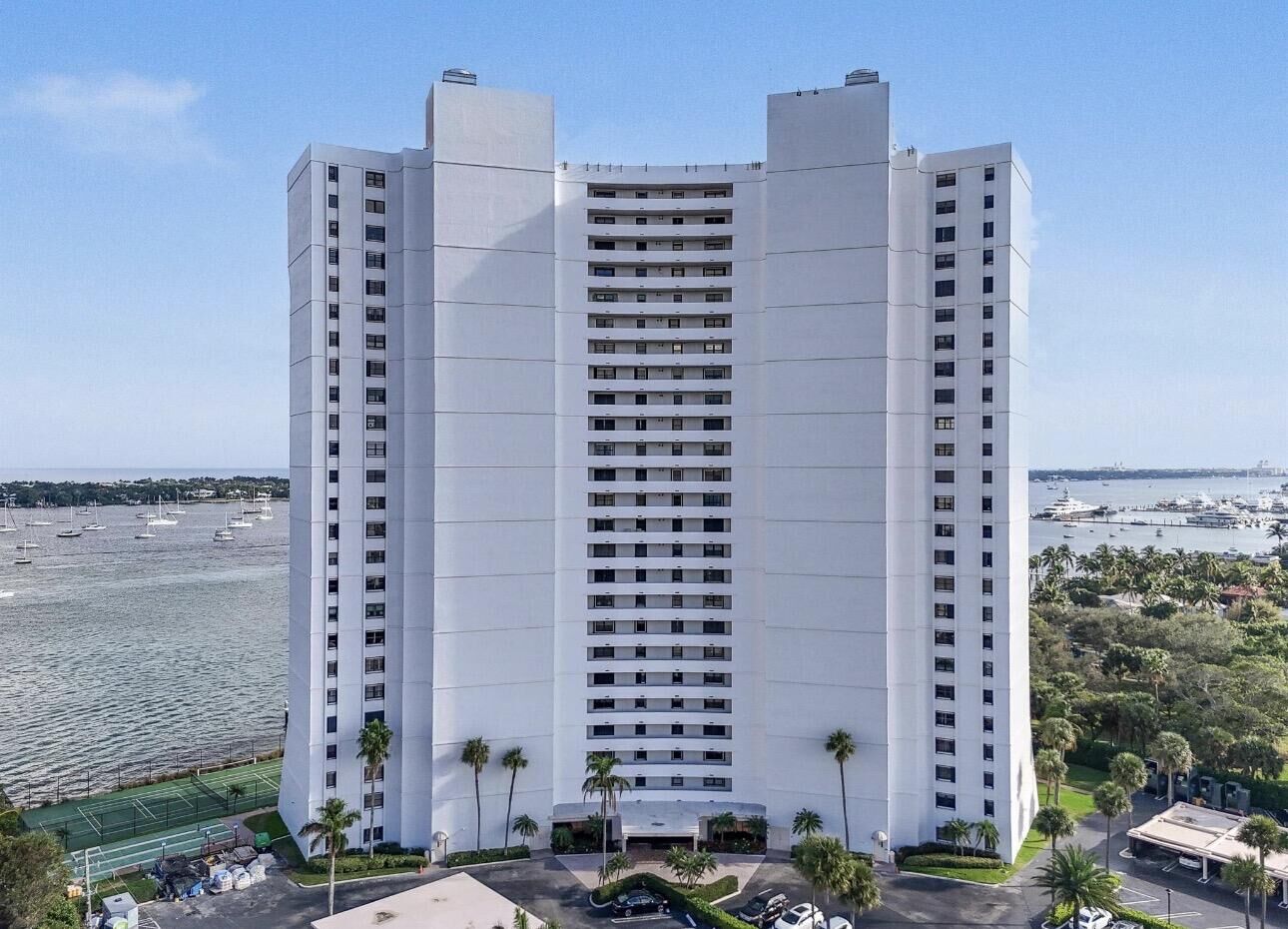 Property Photo:  5200 N Flagler Drive 902  FL 33407 