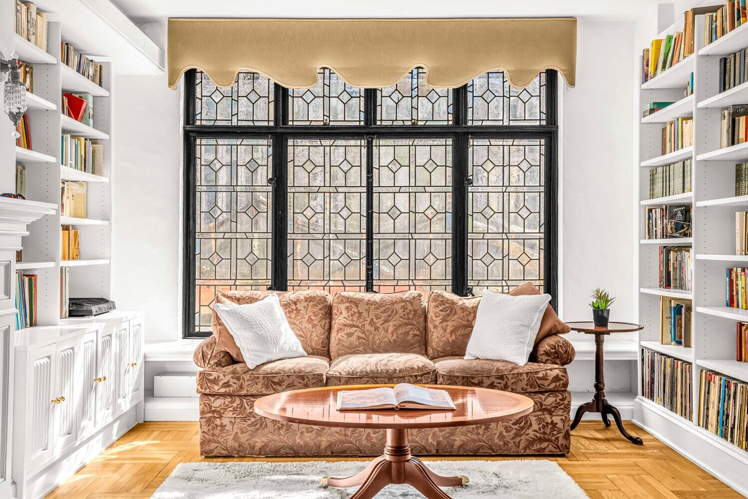 Property Photo:  40 W 67th Street 3D  NY 10023 