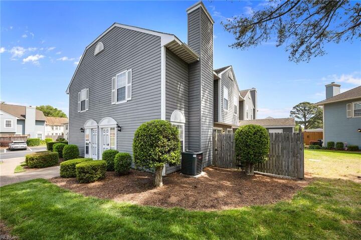 Property Photo:  633 Oleander Cir  VA 23464 