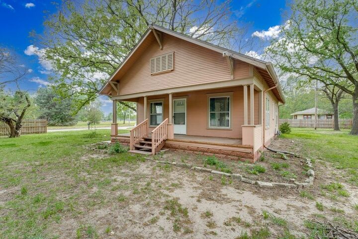 Property Photo:  2805 N Arkansas Ave  KS 67204 