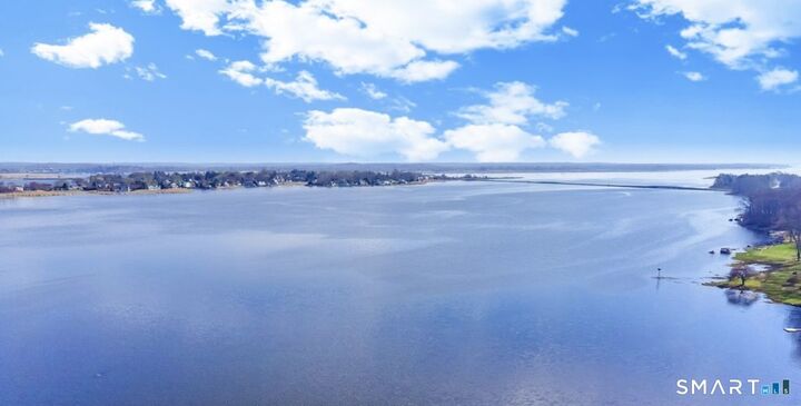 Property Photo:  104 Knollwood Drive  CT 06475 