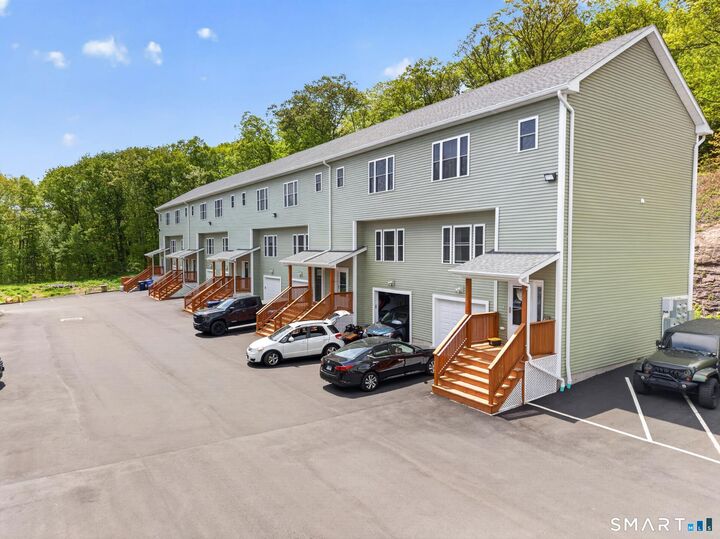 Property Photo: 455-R Sherman Avenue 6 CT 06514