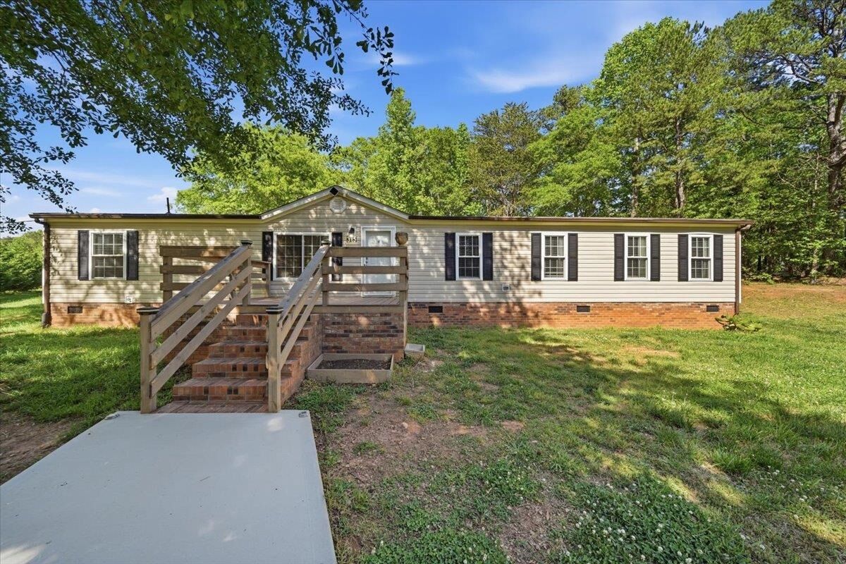 Property Photo:  315 Highwood Drive  SC 29322 