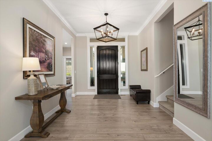 Property Photo:  5746 W 40th Avenue  WA 99338 