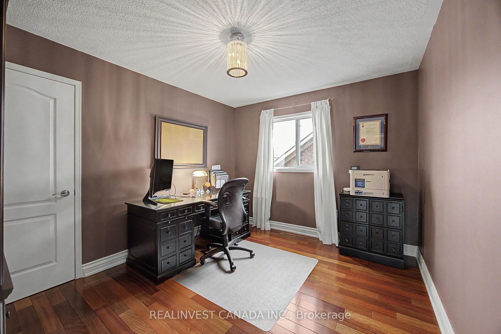 Property Photo:  84 Worthington Avenue  ON L4E 3X1 