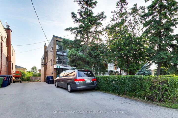Property Photo: 241 Pannahill Road ON M3H 4N9