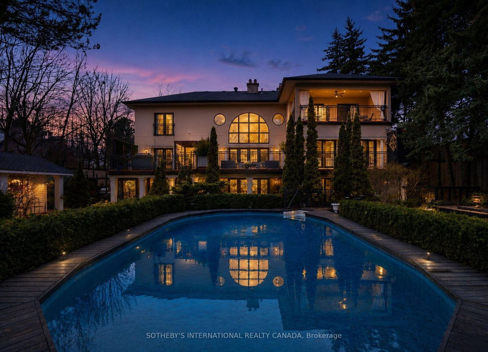 Property Photo: 55 Pine Ridge Drive ON M1M 2X6