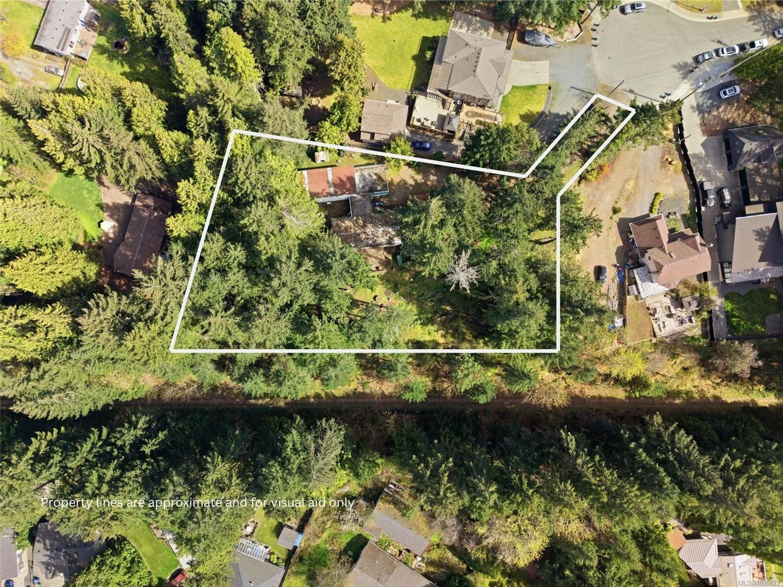Property Photo: 69 Lake Pl BC V9T 5S1