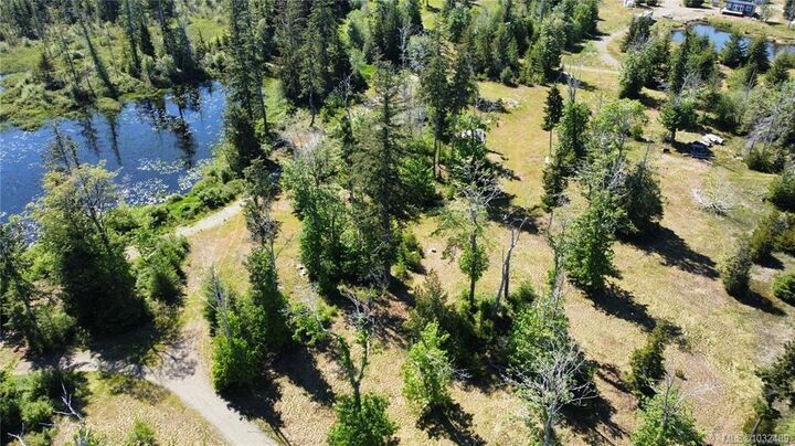 Property Photo:  4275 Island Hwy S #Sl 6  BC V9H 1B7 