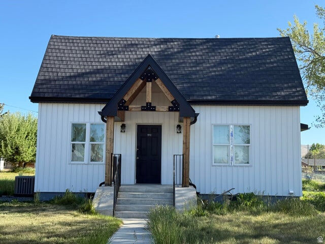 Property Photo: 460 W Center St UT 84632
