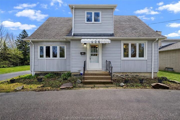 Property Photo: 426 Victoria Avenue ON N7L 3B3