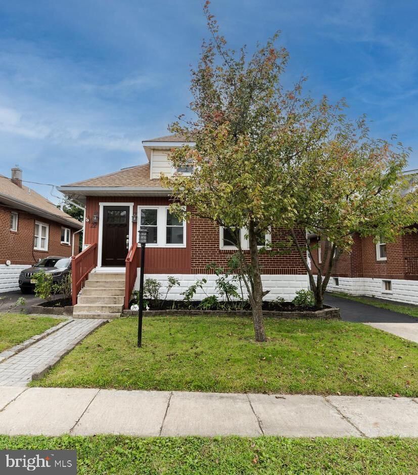 Property Photo:  22 W 6th Avenue  NJ 08078 