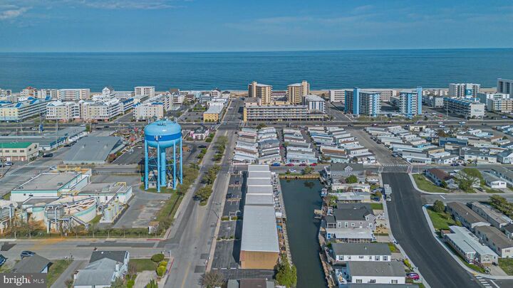 Property Photo:  211 136th Street 211  MD 21842 