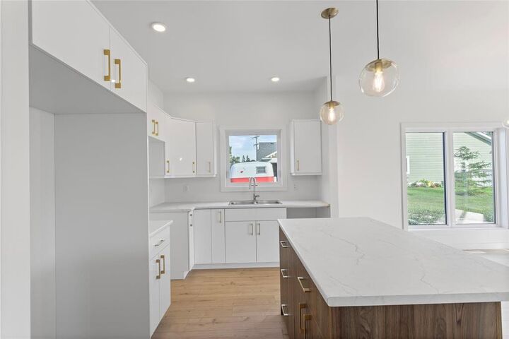 Property Photo:  18 Rue Du-Mi-Ro Street  MB R0A 1T0 