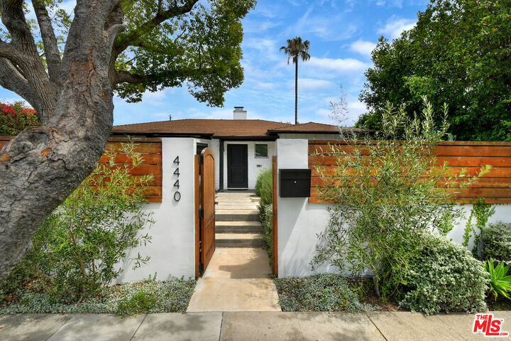 Property Photo:  4440 Irvine Ave  CA 91602 