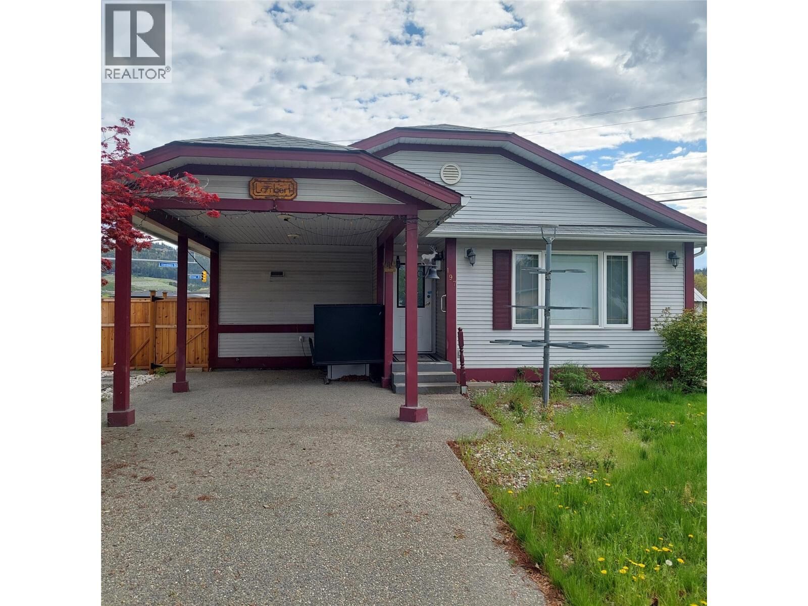 Property Photo: 197 Ritchie Court BC V1V 2A8