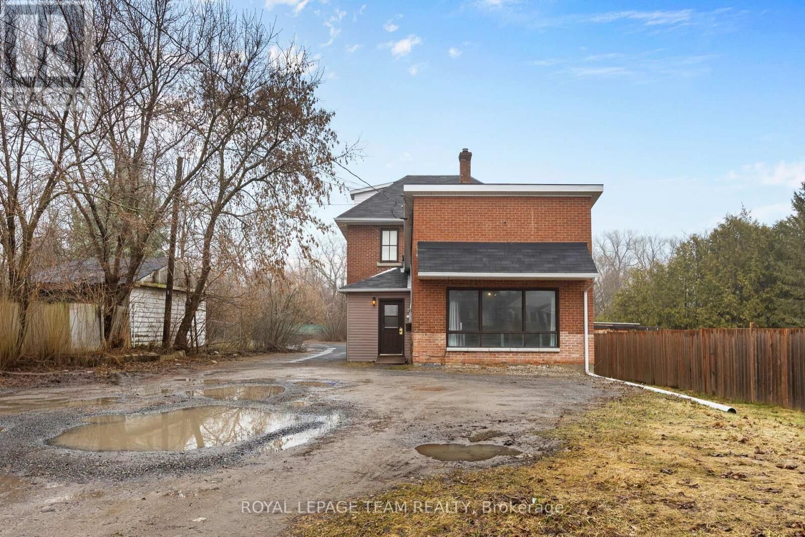 Property Photo: 47 Daniel Street South ON K7S 2L5