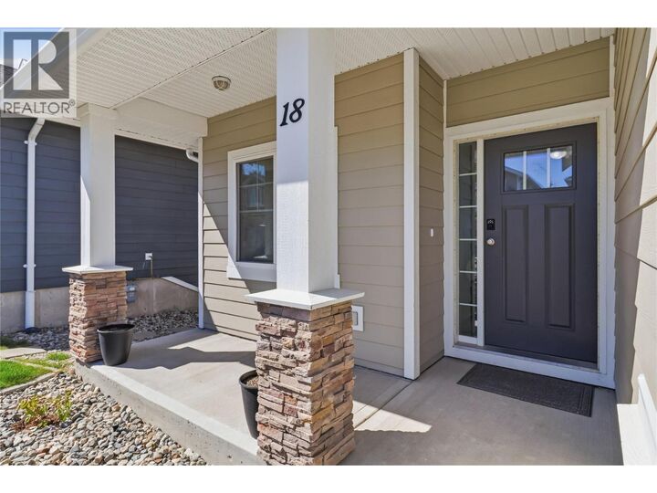 Property Photo:  1250 Aberdeen Drive 18  BC V1S 0C1 