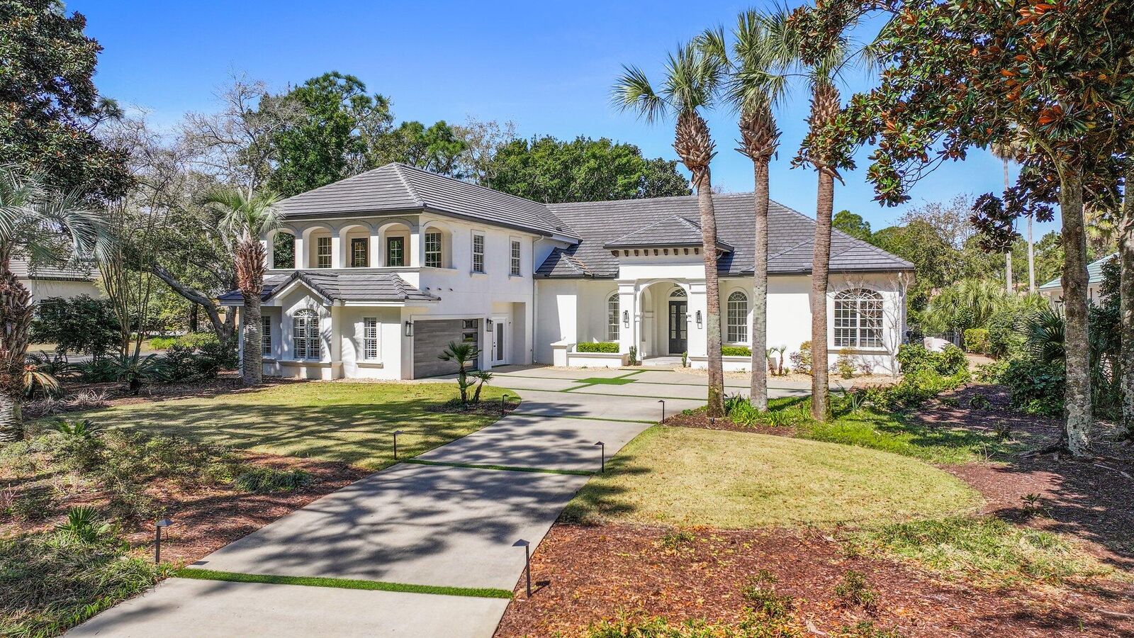 Property Photo:  4561 Nautical Court  FL 32541 