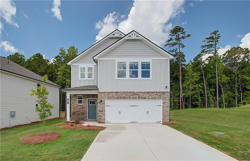 Property Photo: 86 Hydrangea Circle GA 30213
