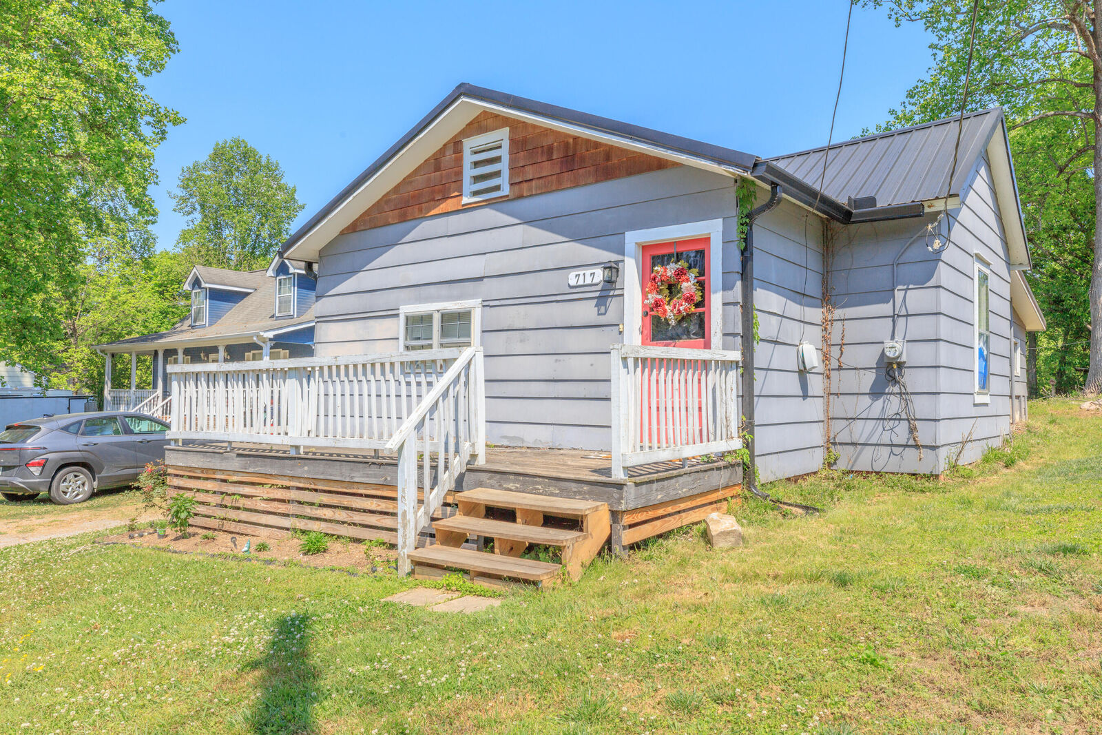 Property Photo: 717 W 12th Street GA 30707