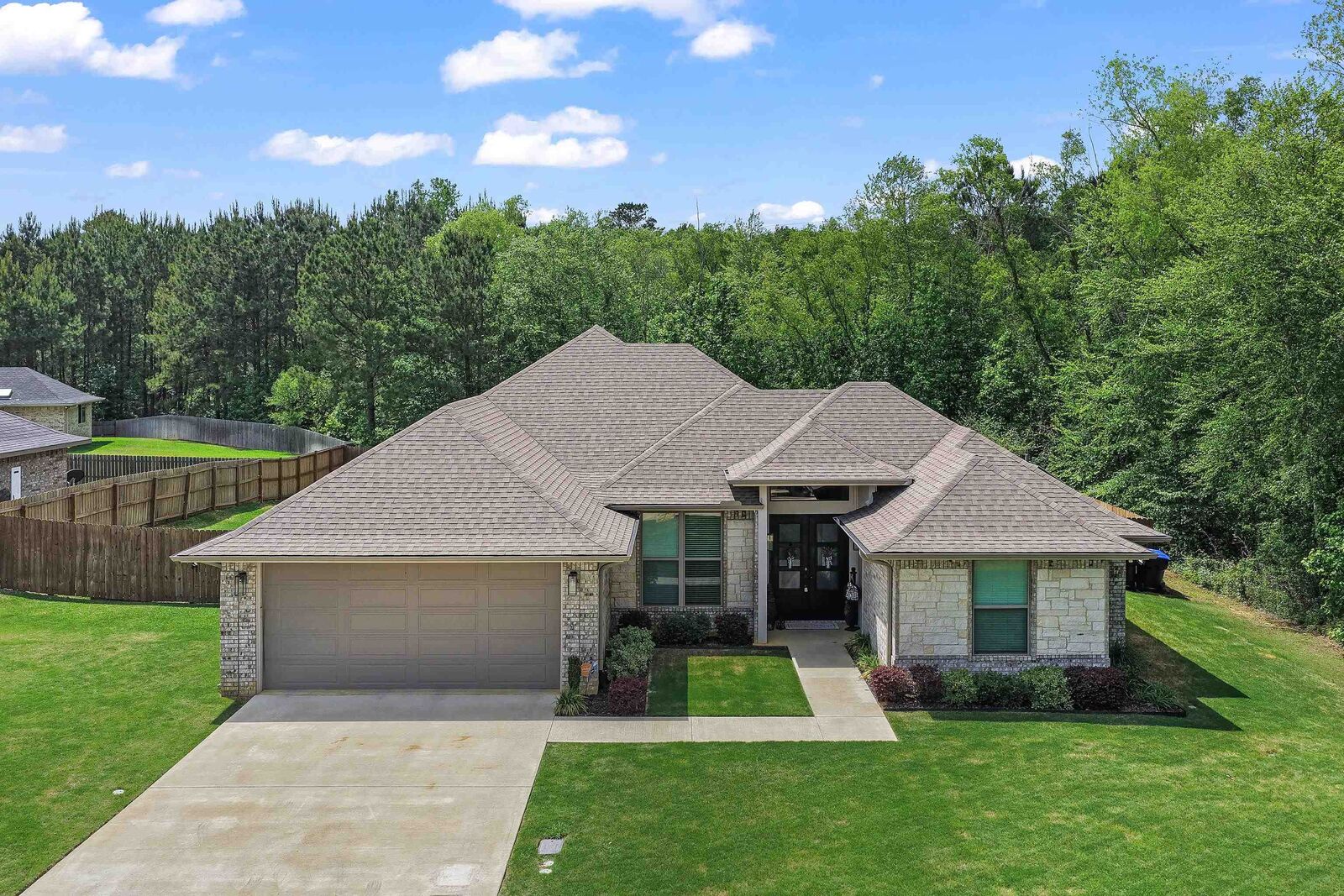 Property Photo:  801 Palms Ln  TX 75601 