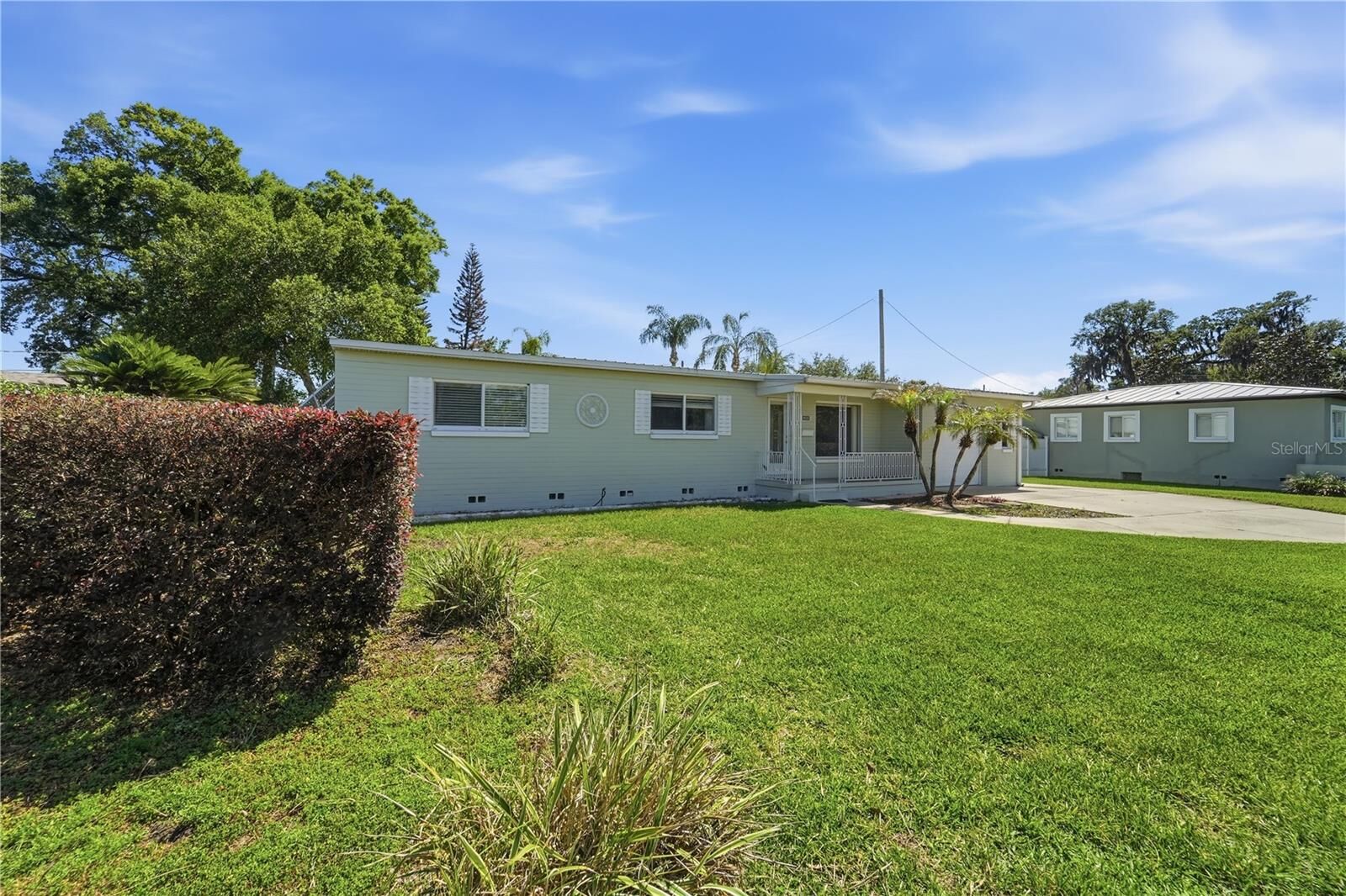 Property Photo:  3606 Lake Underhill Road  FL 32803 