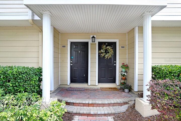 Property Photo:  9838 W Park Village Drive 9838  FL 33626 