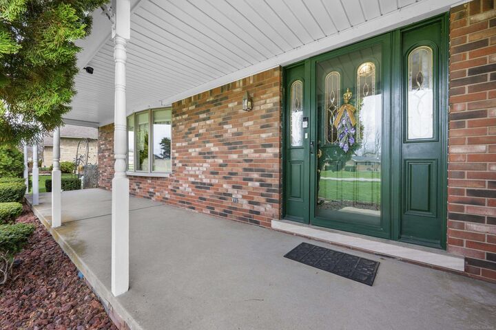 Property Photo:  53222 Hillside Drive  MI 48316 