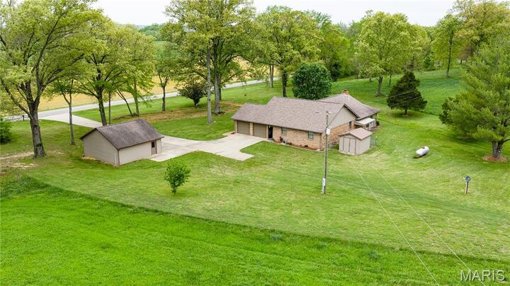 Property Photo: 10260 State Highway A MO 63785
