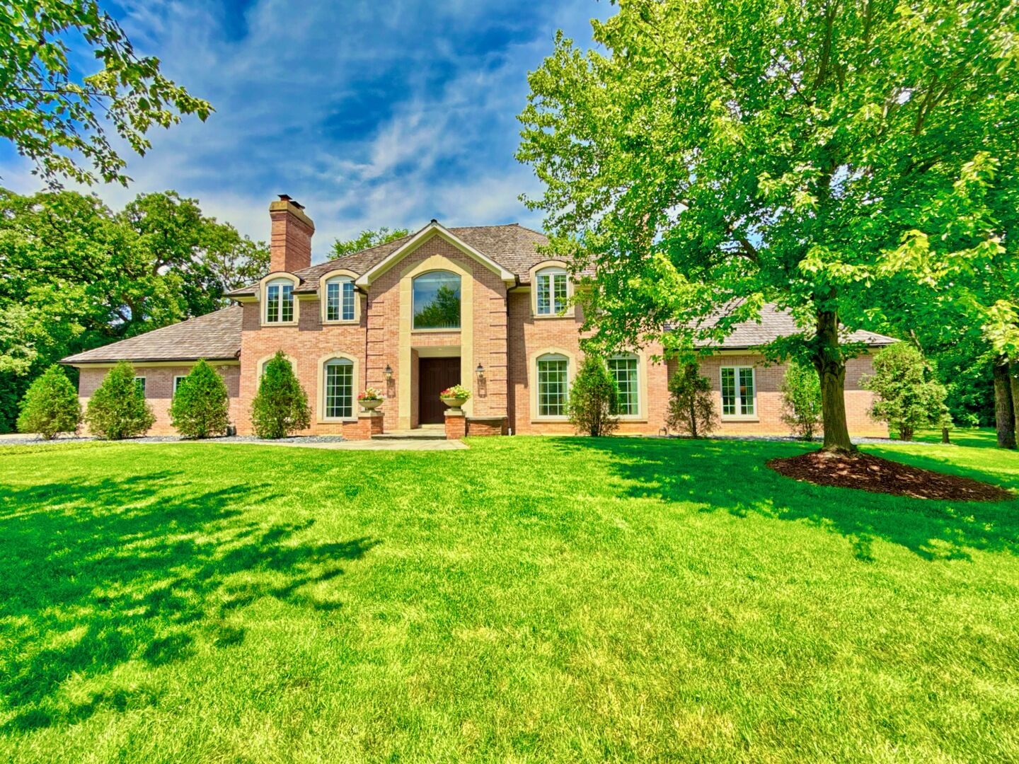 Property Photo:  560 Jacqulyn Lane  IL 60045 