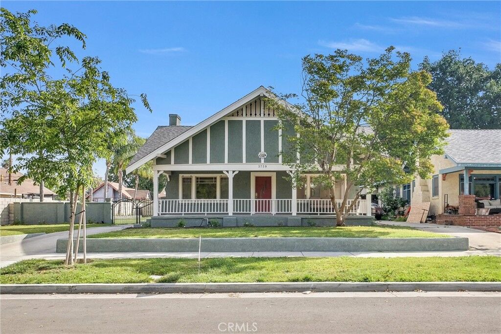 Property Photo:  3759 Hoover Street  CA 92504 