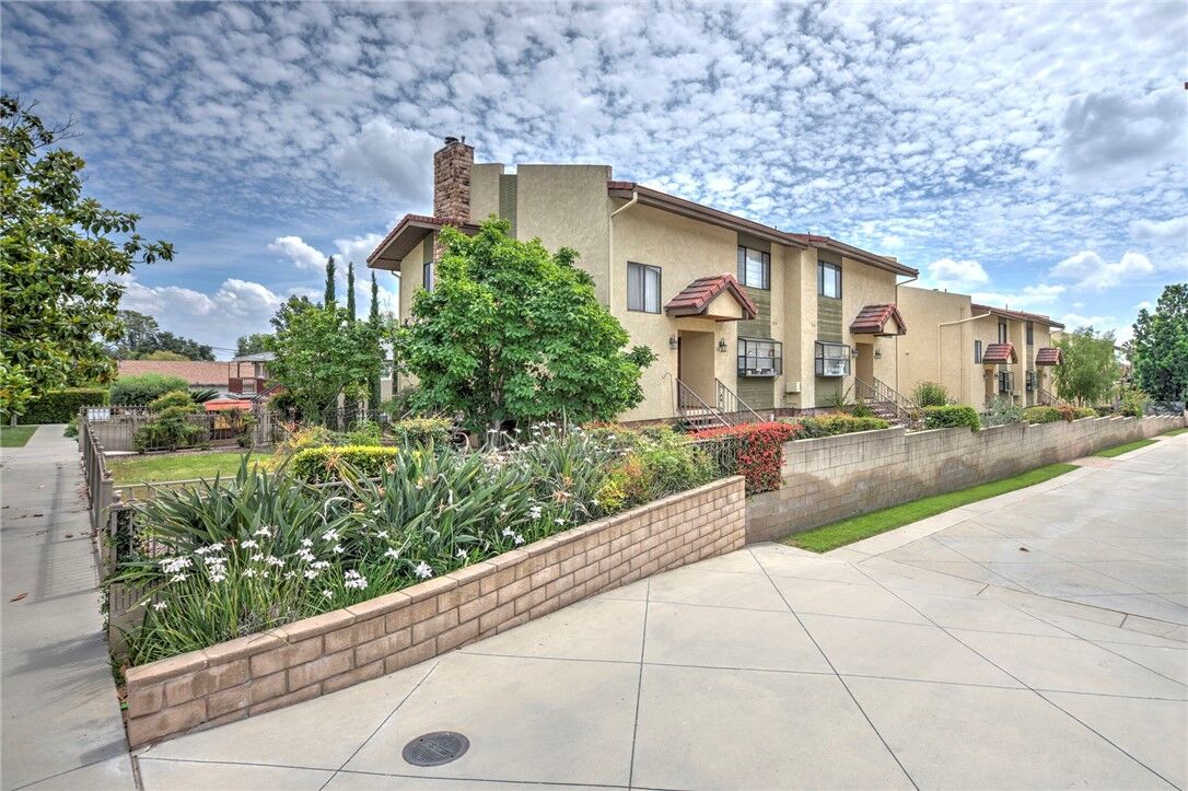 Property Photo:  42 Esperanza Avenue  CA 91024 