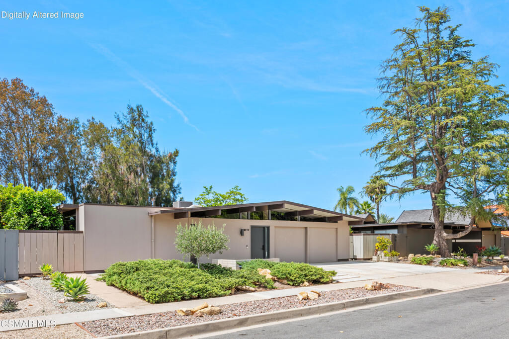 Property Photo: 1623 Fordham Avenue CA 91360