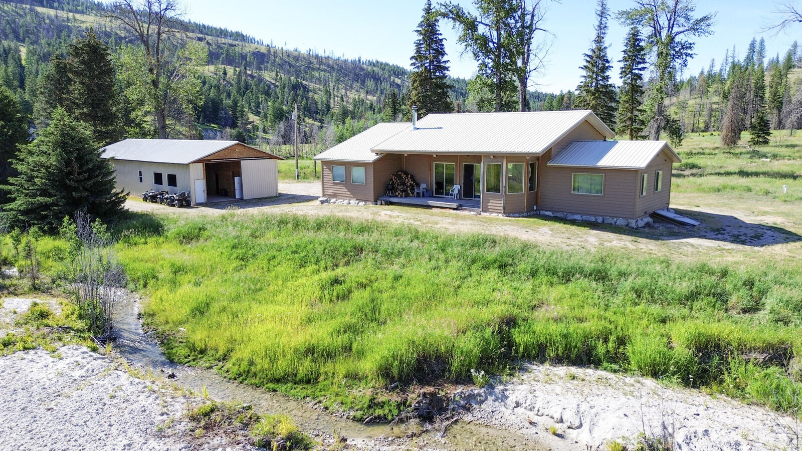 Property Photo:  333 Bonaparte Lake Rd  WA 98855 