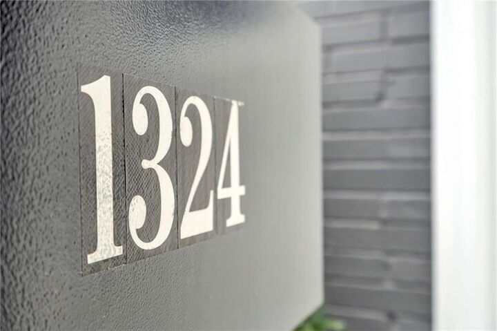 Property Photo:  1324 Poinsettia Street  LA 70005 