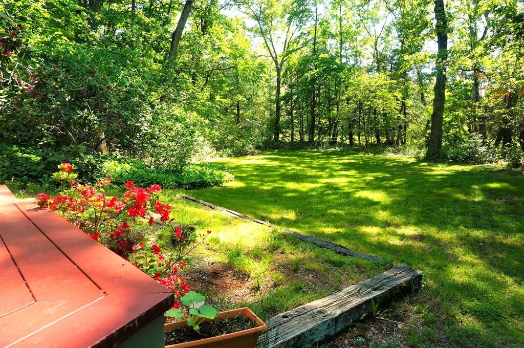 Property Photo:  18 Pequot Road Sf  MA 01778 