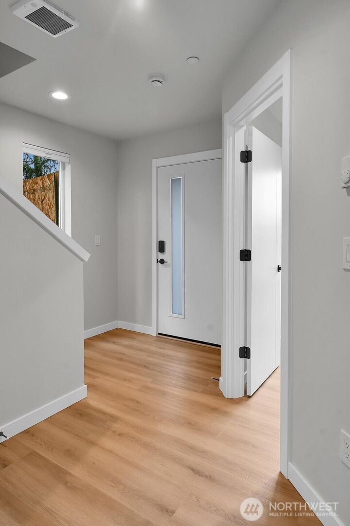 Property Photo:  222  124th Street SW C2  WA 98204 