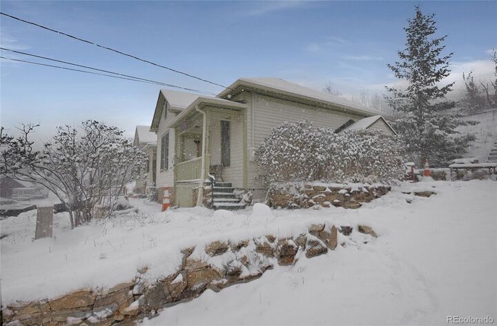 Property Photo:  304 E 4th High Street  CO 80427 