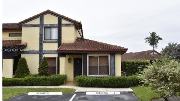 Property Photo: 15070 SW 49th Ln D106 FL 33185