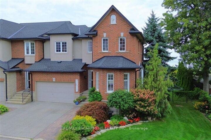 97 Sunvale Place 5 — photo 1